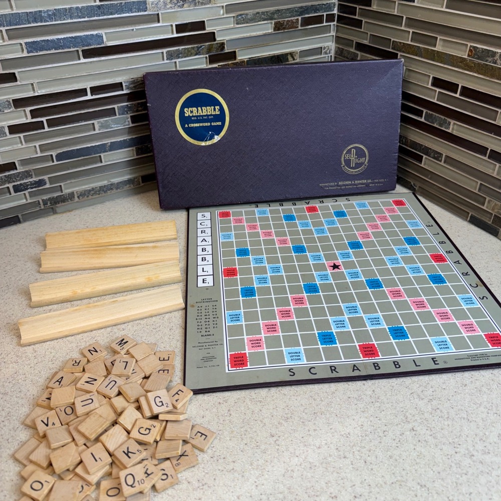 Vintage 1950s Scrabble Board Game Selchow & Righter‎ Maroon Box Complete